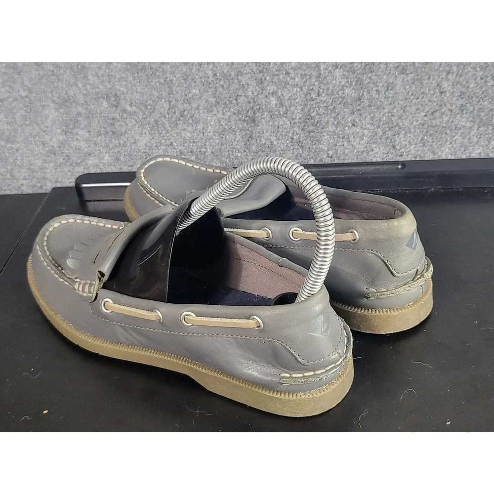 Sperry step into